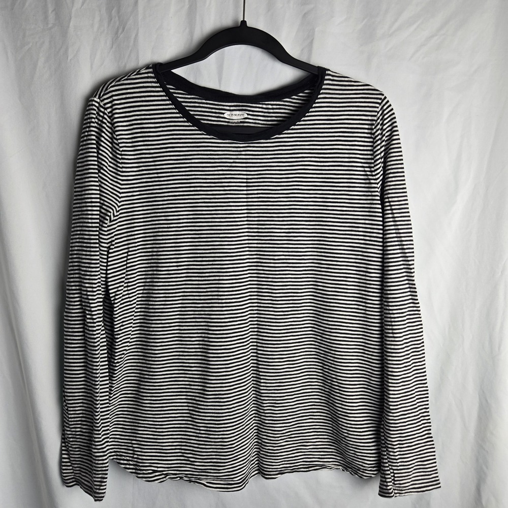 OLD‎ NAVY EveryWear Long Sleeve T Shirt Black White Stripe Lrg Base Layer Preppy